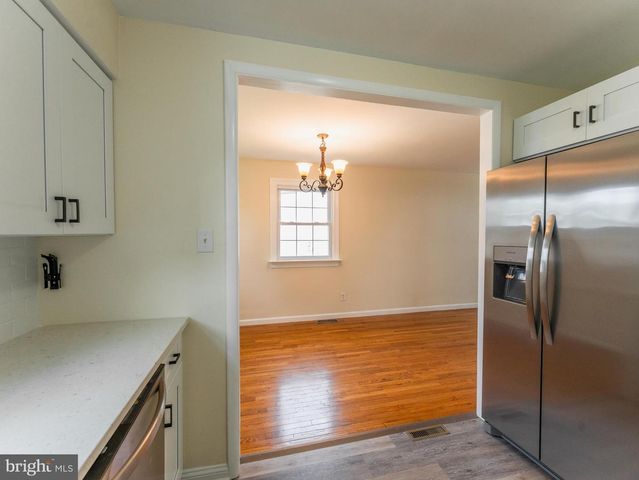 604 ASHLAND AVE, Secane, PA 19018