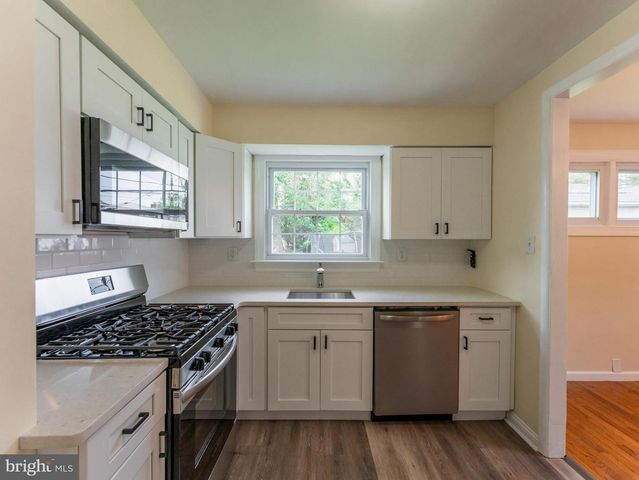 604 ASHLAND AVE, Secane, PA 19018