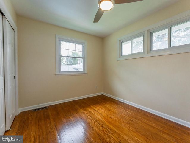 604 ASHLAND AVE, Secane, PA 19018