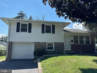 604 ASHLAND AVE, Secane, PA 19018