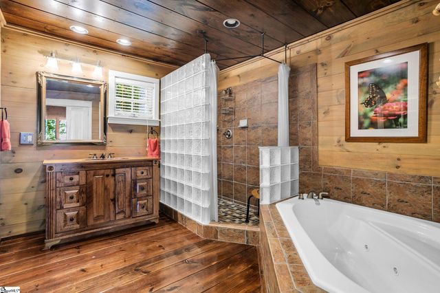 126 Columbine Way, Cleveland, SC 29635