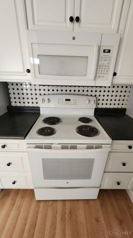 412 Lombardy Street, Elmwood Place, OH 45216