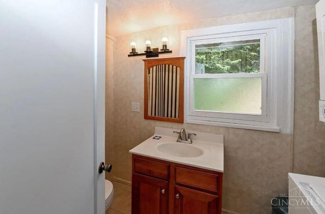 412 Lombardy Street, Elmwood Place, OH 45216