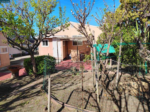 2856 15Th St, San Pablo, CA 94806