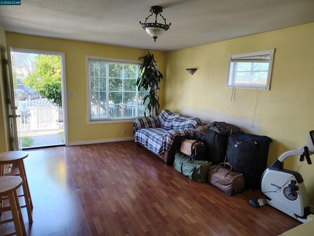 2856 15Th St, San Pablo, CA 94806