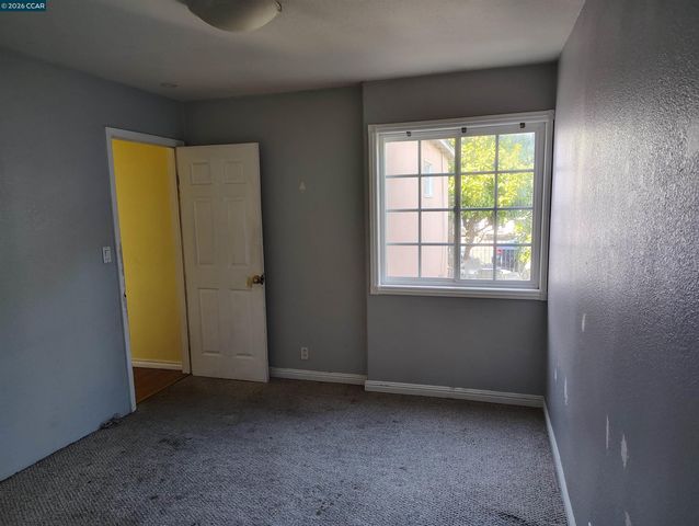 2856 15Th St, San Pablo, CA 94806