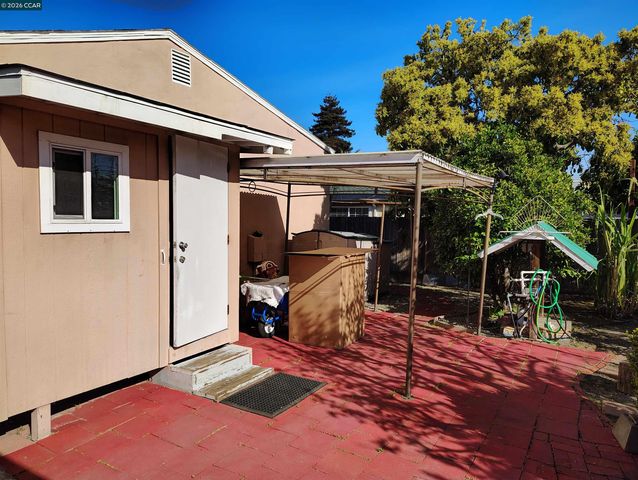 2856 15Th St, San Pablo, CA 94806