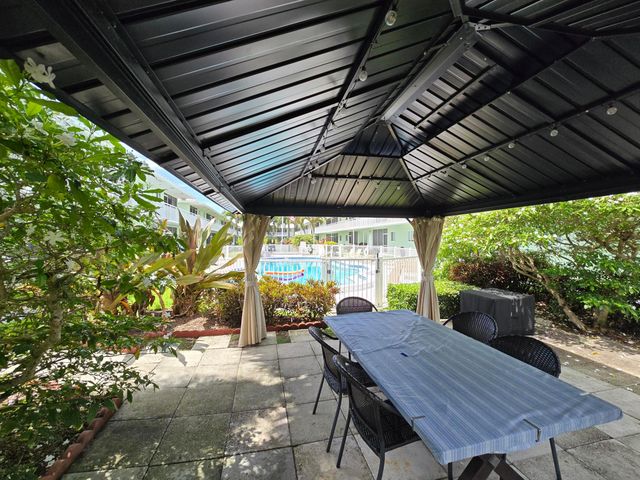 2100 NE 38th Street 141, Lighthouse Point, FL 33064