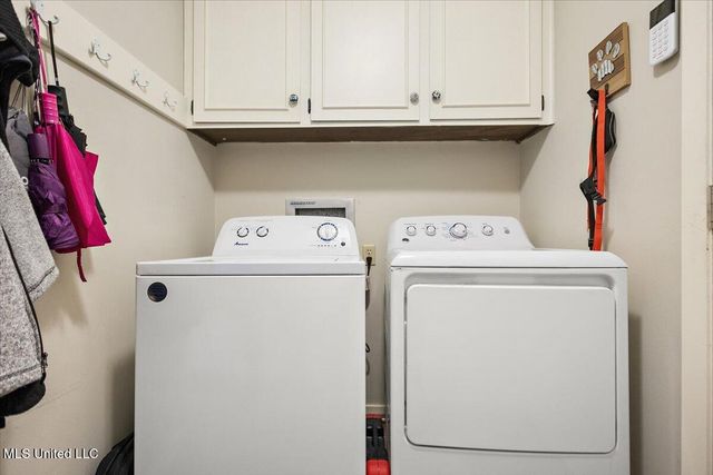 100 Abby Oak Drive, Clinton, MS 39056