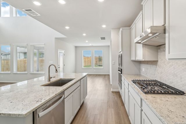 9323 Quail Crest Drive, Schertz, TX 78154