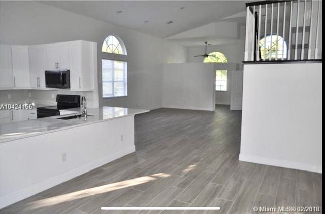 5 Lake Eden Drive, Boynton Beach, FL 33435