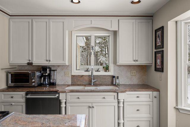 6 Isaac Lucas Circle, Dover, NH 03820