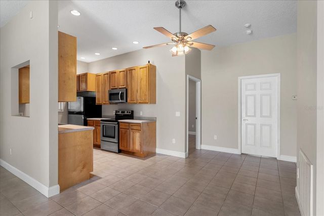 180 RIVER OAKS CIRCLE, Sanford, FL 32771