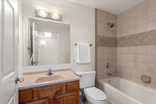 180 RIVER OAKS CIRCLE, Sanford, FL 32771