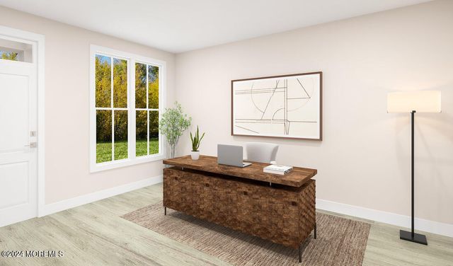 11 Cloverleaf Lane, Manalapan, NJ 07726