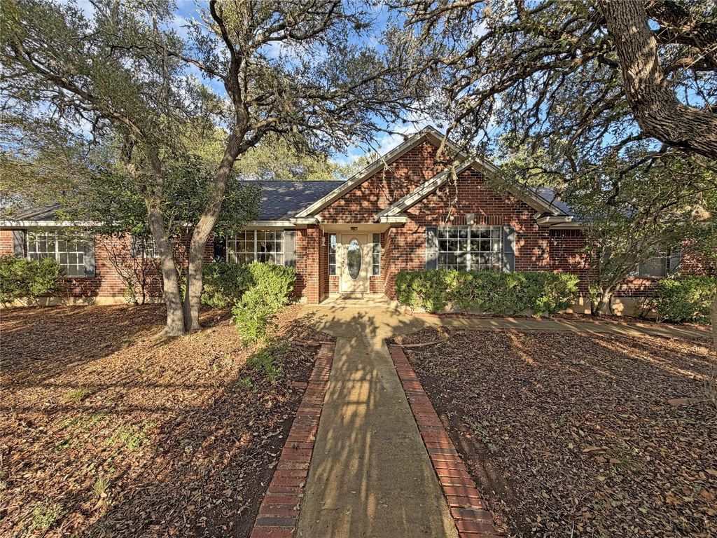 2741 Connie DR, Canyon Lake, TX 78133