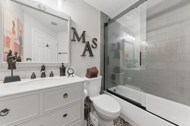 5318 Vernio Lane, Boynton Beach, FL 33437