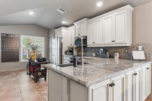 5318 Vernio Lane, Boynton Beach, FL 33437