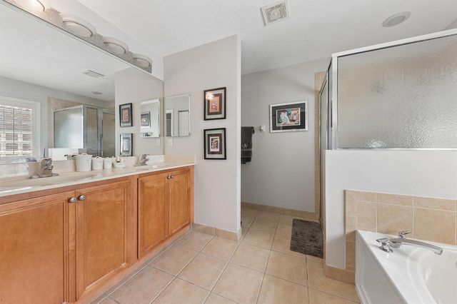 5318 Vernio Lane, Boynton Beach, FL 33437