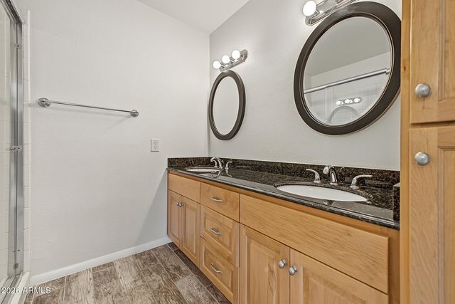 932 E Michigan Avenue, Phoenix, AZ 85022