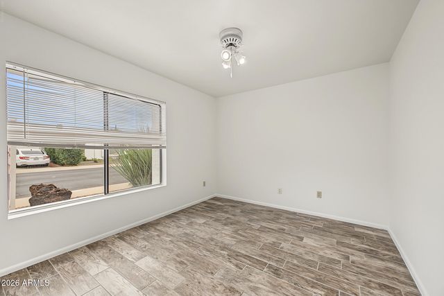 932 E Michigan Avenue, Phoenix, AZ 85022