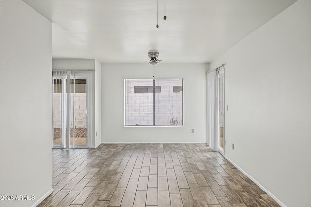 932 E Michigan Avenue, Phoenix, AZ 85022