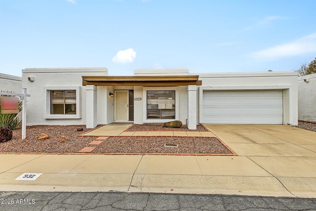 932 E Michigan Avenue, Phoenix, AZ 85022