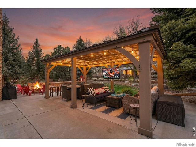 1744 Montgomery Circle, Longmont, CO 80504