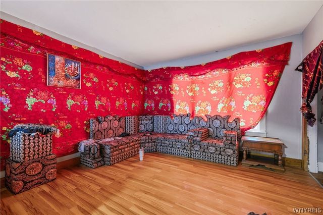 25 Thomas Street, Buffalo, NY 14206