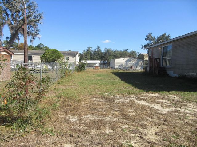 18415 SE 58TH PLACE, Ocklawaha, FL 32179
