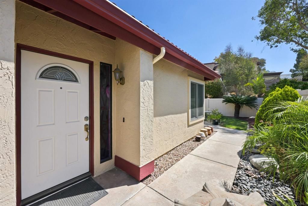 16037 Blazewood Way, San Diego, CA 92127 — photo 2