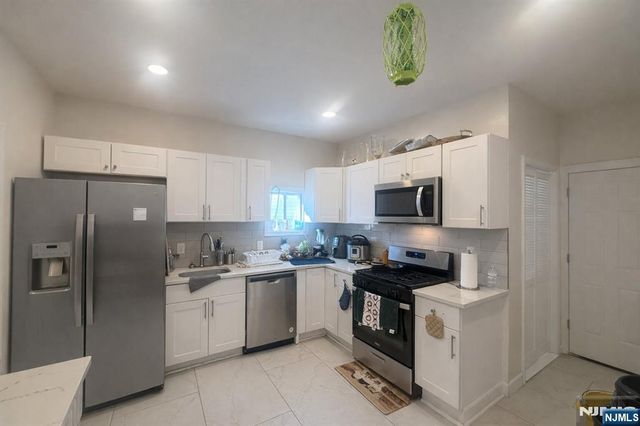 539-541 18th Avenue, Newark, NJ 07103