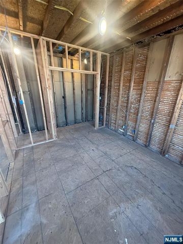 539-541 18th Avenue, Newark, NJ 07103