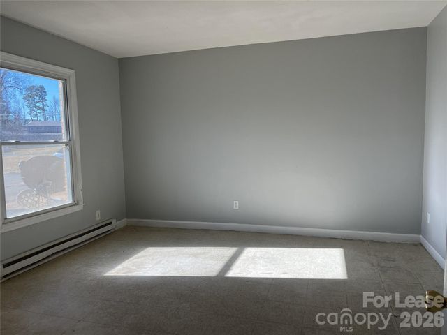 2667 Dr Carver Road 3, Charlotte, NC 28208