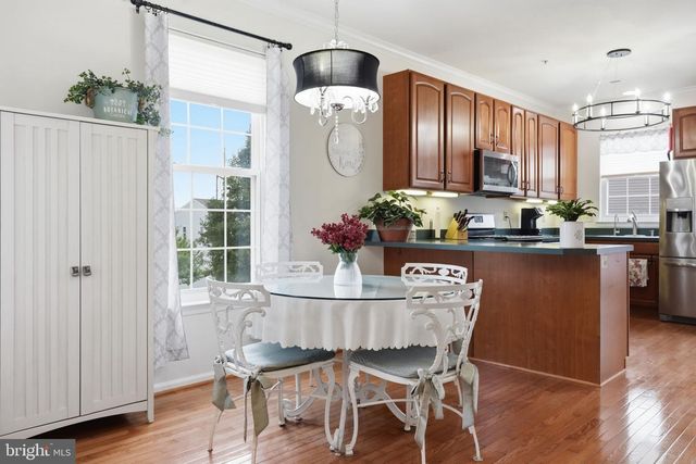 404 FORT HILL CIR, Fort Washington, PA 19034