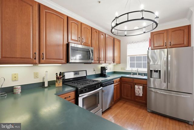 404 FORT HILL CIR, Fort Washington, PA 19034