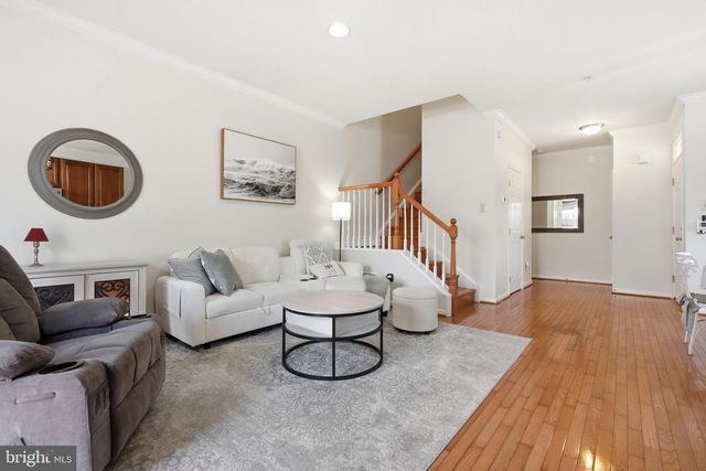 404 FORT HILL CIR, Fort Washington, PA 19034