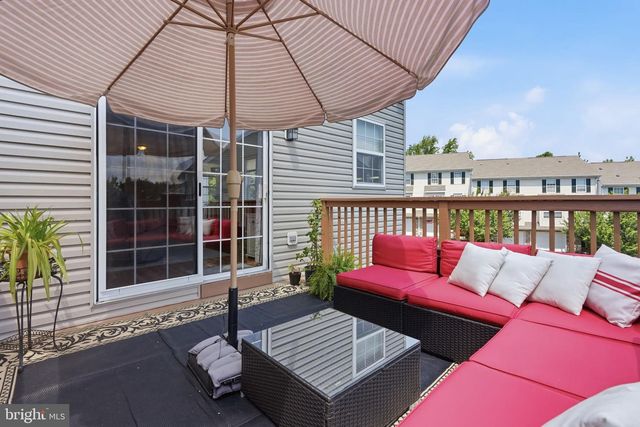 404 FORT HILL CIR, Fort Washington, PA 19034