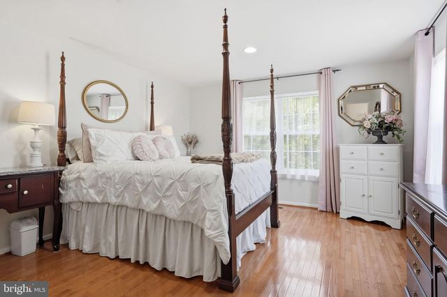 404 FORT HILL CIR, Fort Washington, PA 19034