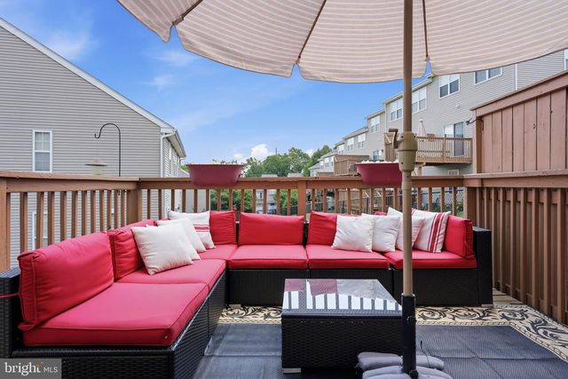 404 FORT HILL CIR, Fort Washington, PA 19034