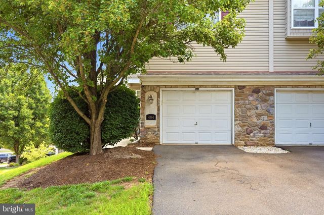 404 FORT HILL CIR, Fort Washington, PA 19034