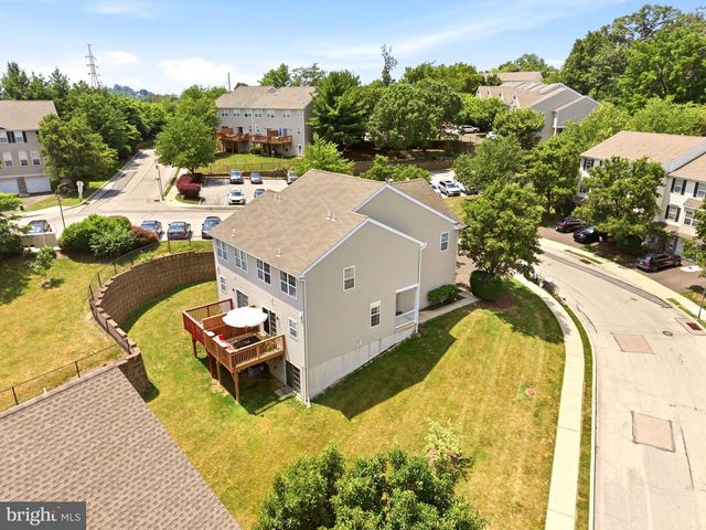 404 FORT HILL CIR, Fort Washington, PA 19034