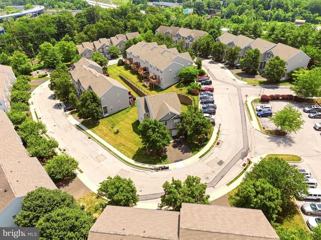 404 FORT HILL CIR, Fort Washington, PA 19034