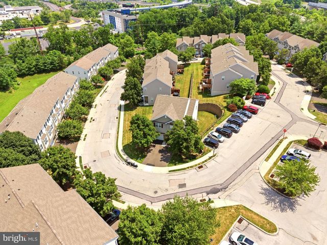 404 FORT HILL CIR, Fort Washington, PA 19034