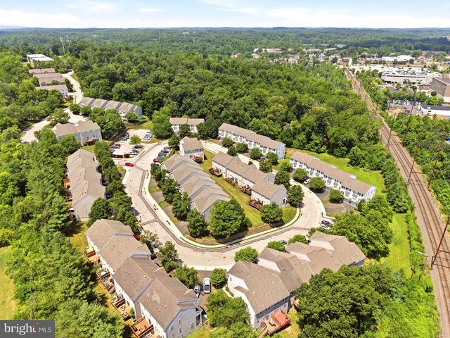 404 FORT HILL CIR, Fort Washington, PA 19034