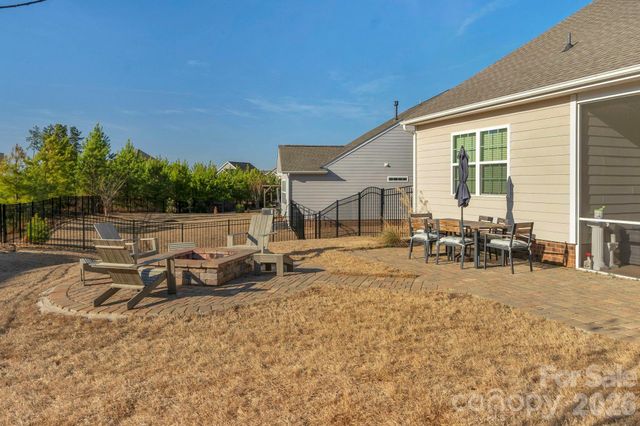 4040 Deep River Way, Waxhaw, NC 28173