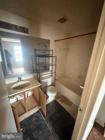 8750 RITCHBORO RD, District Heights, MD 20747