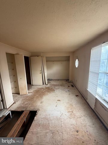 8750 RITCHBORO RD, District Heights, MD 20747