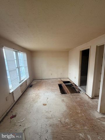 8750 RITCHBORO RD, District Heights, MD 20747