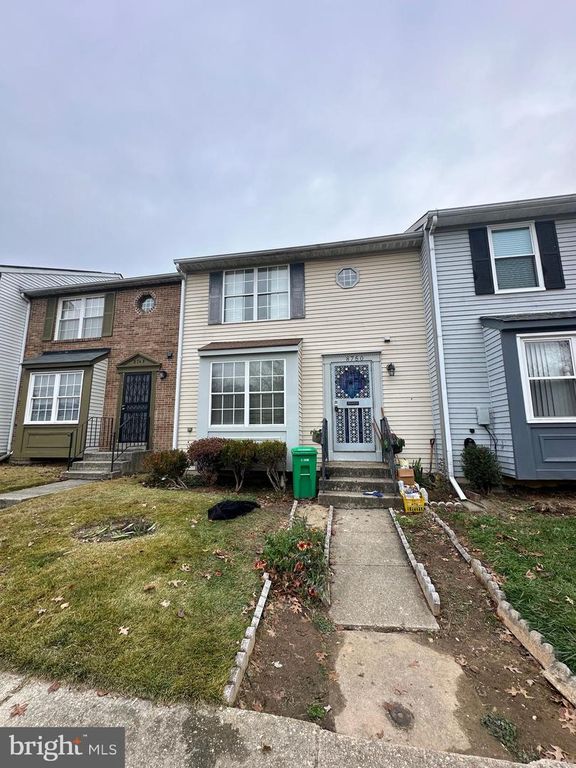 8750 RITCHBORO RD, District Heights, MD 20747